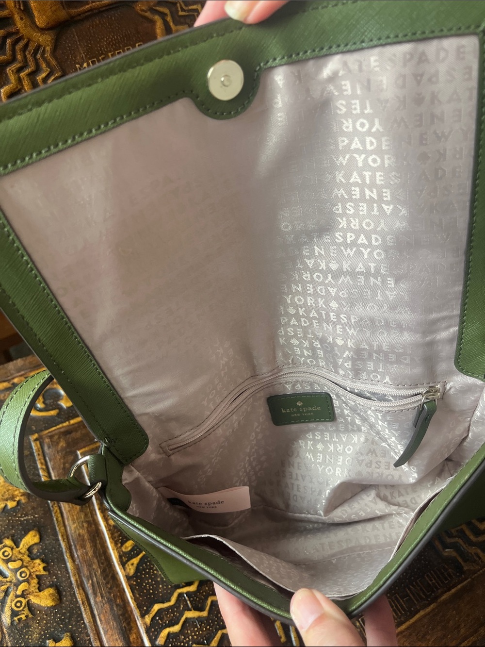 kate spade Olive Green Saffiano Leather Shoulder Bag with Gold Logo - Picture 2 of 3
